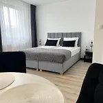 Pensión Albian 3*